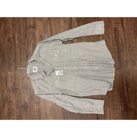 Urban Boundaries NWT Chambray Gray Button-Up Shirt, Sz Medium - Picture 6 of 9